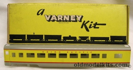 Varney 1/87 Union Pacific Streamliner Passenger Coach HO Metal Kit, S-4 plastic model kit
